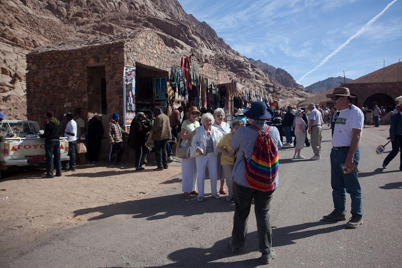 Dahab selectie 2010_01_16 11h50m.jpg - Gift shops at St. Catherine's Monastery